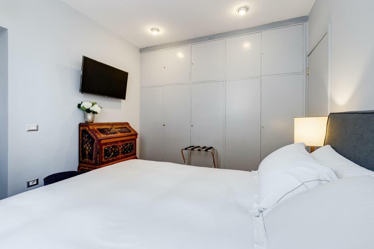 Отель Rome Frattina27 Экстерьер фото